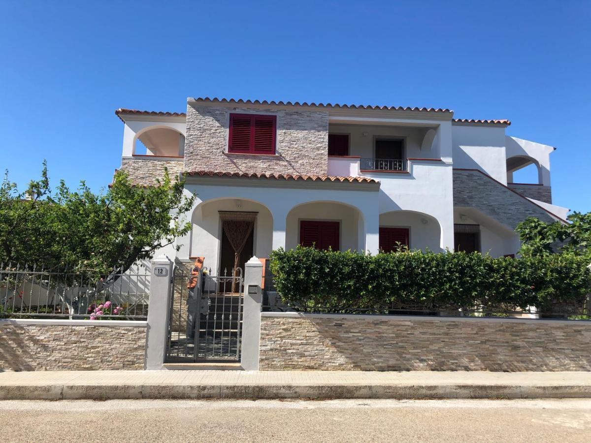 Appartamento In Villa Andreina Orosei Exteriör bild