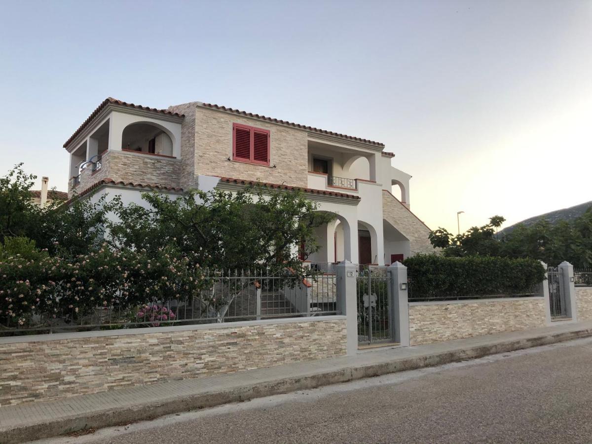 Appartamento In Villa Andreina Orosei Exteriör bild