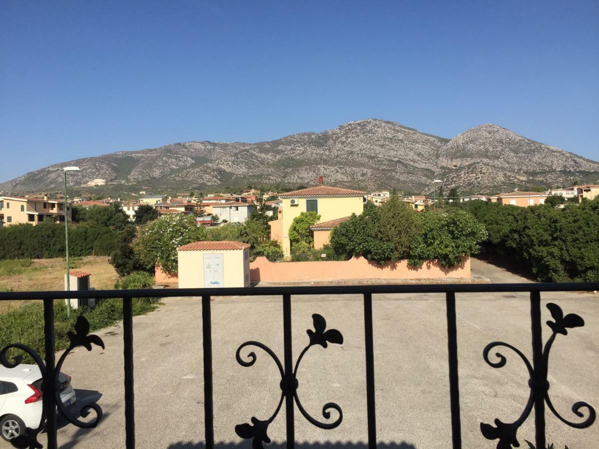 Appartamento In Villa Andreina Orosei Exteriör bild