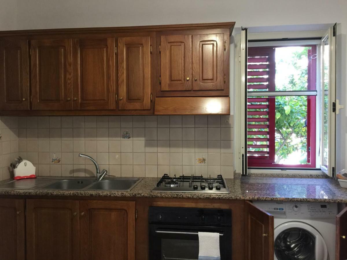 Appartamento In Villa Andreina Orosei Exteriör bild