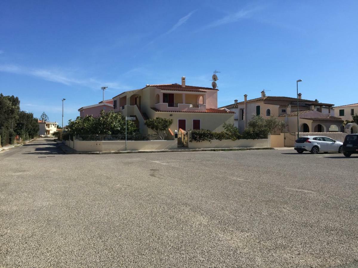 Appartamento In Villa Andreina Orosei Exteriör bild
