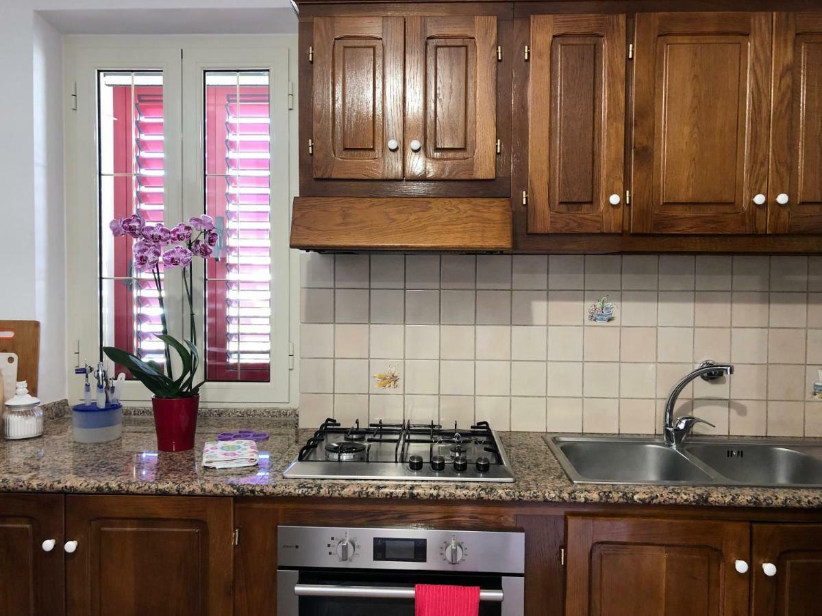 Appartamento In Villa Andreina Orosei Exteriör bild