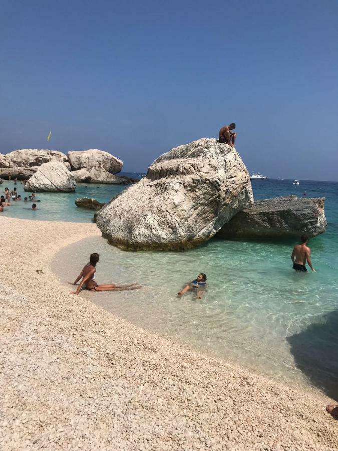 Appartamento In Villa Andreina Orosei Exteriör bild