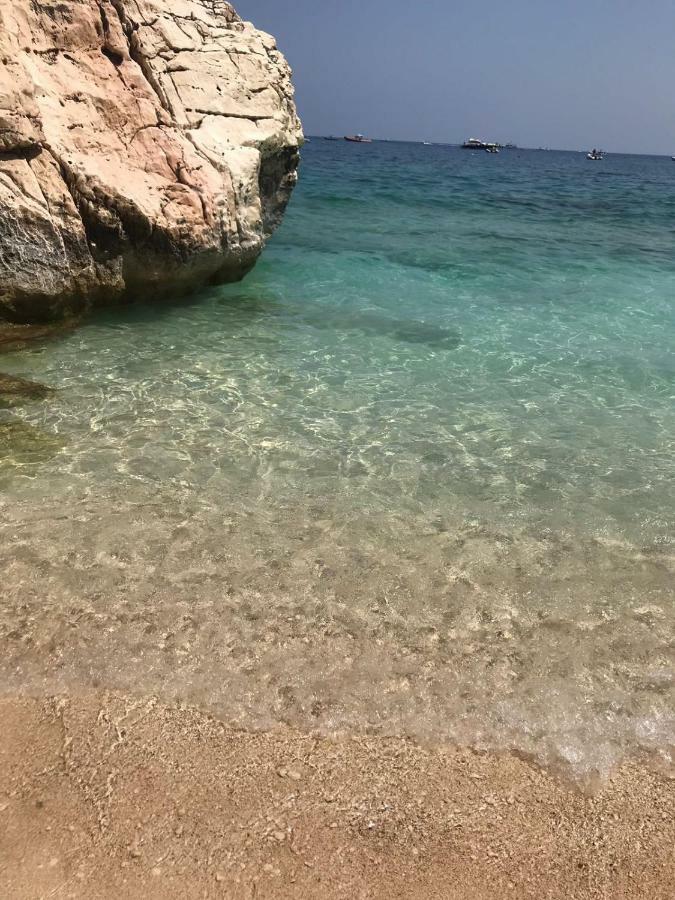 Appartamento In Villa Andreina Orosei Exteriör bild