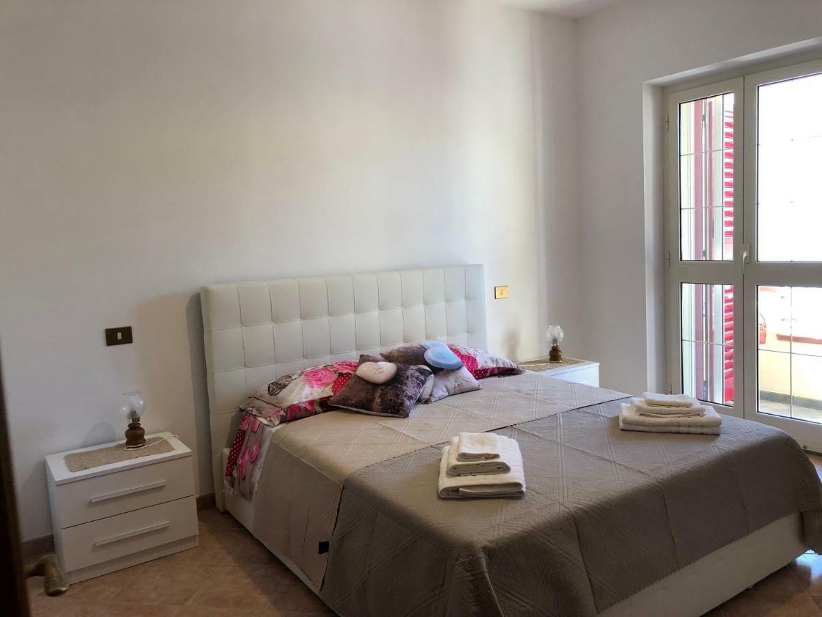 Appartamento In Villa Andreina Orosei Exteriör bild