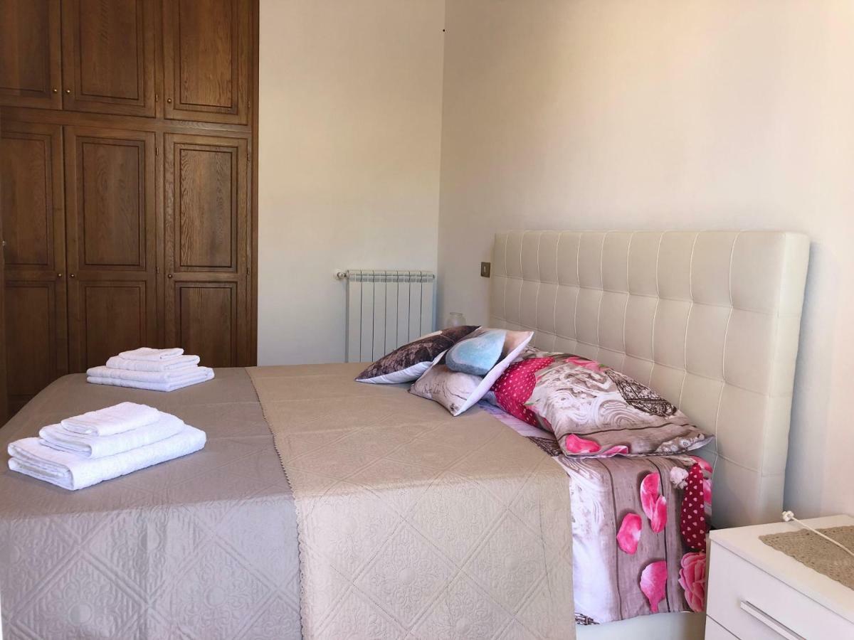 Appartamento In Villa Andreina Orosei Exteriör bild