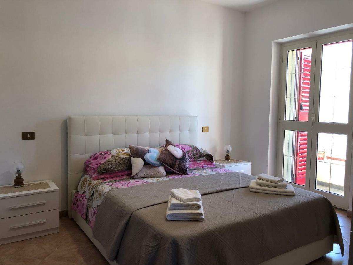 Appartamento In Villa Andreina Orosei Exteriör bild